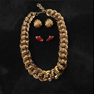 Vintage Monet Gold Tone Necklace & 2 Pairs of Earrings